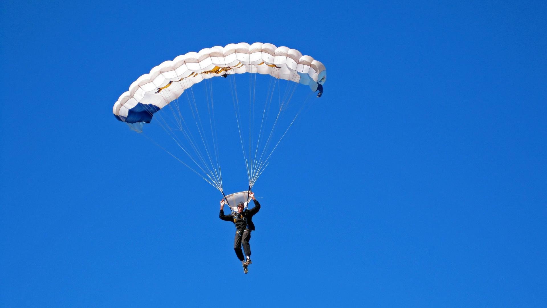 中超“山城德比”重庆两江竞技主场3比2逆转贵州队 终场读秒绝杀